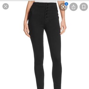 Natasha Sky High Jeans in seriously black.